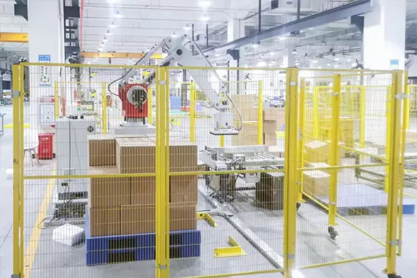 Tertiary Packaging - Robotic palletizing system
