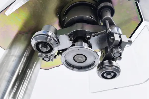 Semi-Automatic Sealing Machine